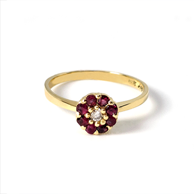 8.7 Sortija de Oro 18k con Rubíes y Moisanitas